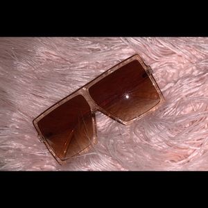 Brand new women’s sunglasses